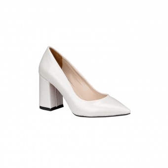 Дамски елегантни обувки от еко кожа в бял цвят