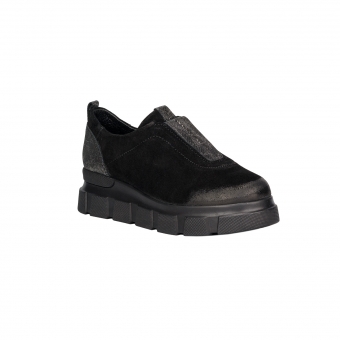 Дамски ежедневни обувки от естествен велур в черен цвят