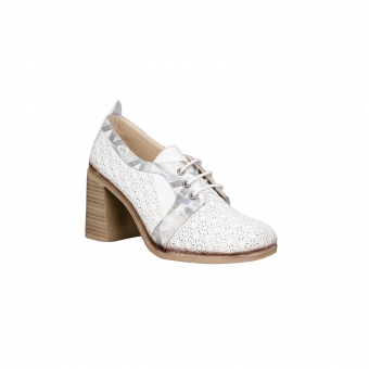Дамски ежедневни обувки от естествена кожа в бял цвят
