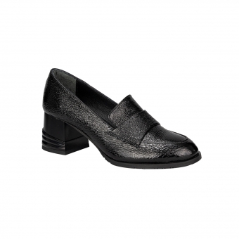 Дамски елегантни обувки от естествен мачкан лак в черен цвят
