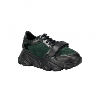 Дамски спортни обувки от естествена кожа в черен цвят и естествен велур в зелен цвят