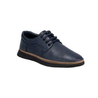 Мъжки ежедневни обувки от естествена кожа в тъмносин цвят.