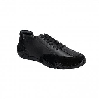 Мъжки спортни обувки от естествена кожа в черен цвят.